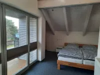 Vacation home Neukalen on Lake Kummerow - ideal for families and small groups Hotels in Neukalen