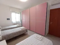 Giulia's sweet home near Rho Fiera Hotels in Pero