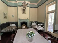 Cosy and comfortable riverside homestead in Bridgetown - sleeps up to 14 guests. Hotels in Bridgetown