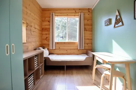 Amazing Views, Peaceful Nature, Close to I25, entire home on Land with Hot Tub, Отели в г. Дуглас