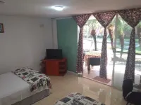 Near Sixflags and Convention Center -Private Room -2 beds -Terrace Các khách sạn ở Yautepec