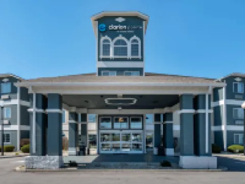 Clarion Pointe Indianapolis Airport Hotels in Plainfield