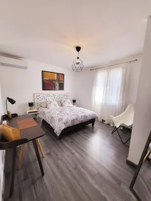 Villa Cyprés Bleu Hotels in Le Thor