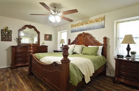 4-bedroom farmhouse in charming Burleson with WiFi, AC. Book now