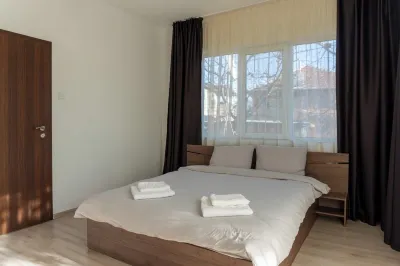 3-bedroom house in charming Perushtitsa with WiFi, AC. Enjoyable getaway awaits فنادق في 