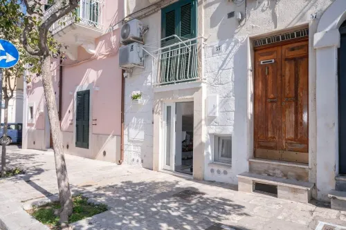 Vacation home in downtown Monopoli, perfect for couples and romantic trips