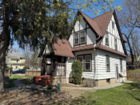 Gorgeous 4 bedroom house in Burns Park 10 min walk to  the Big House!