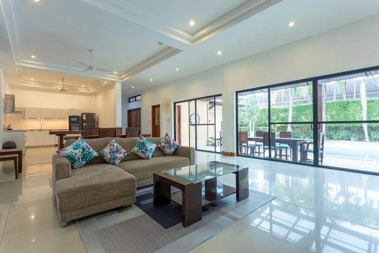 รูปภาพของวิลล่าส่วนตัว จากุซซี่ ทำเลทอง วี170