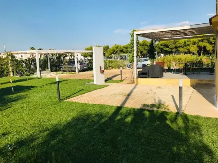 HOLIDAY HOME 400 MT FROM THE SEA AND 1 KM FROM THE CENTER - OASIS WITH GARDEN AND SPA -