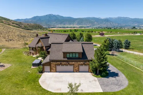 Rustic 8B Estate on 40 Acres – 9,900Sqft Estate on Private Ranch with 2 Hot Tubs