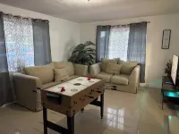 Charming 2-bedroom house in Hialeah with WiFi and AC