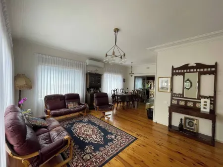 Judi’s home away from home Отели рядом с достопримечательностью «Douglas Street Pre-School»