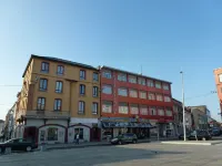 Hotel Tristar โรงแรมใน