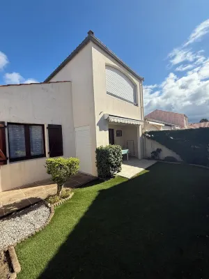 Cosy house 300m from the beach