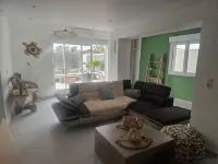 Seaside villa Hotel a Serignan