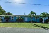 Charming 1-Bedroom Apartment on Beautiful St. Croix, USVI with Pool & Ocean View