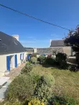 Vacation home in North Finistère. 5 minutes from beaches and trails!