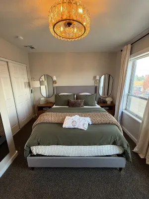 Historic Main Street Apartment A in Panguitch Utah Hotels near Panguitch