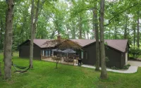 Sherwood Forest Park- 6BD/3BA on Private Ohio Land