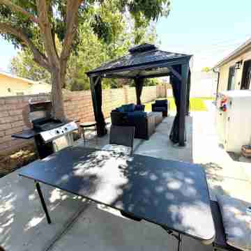 Private Guest House in Winnetka - 2bd/1ba Private Entrance and Yard Area Hotel Exterior