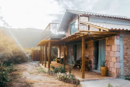 Cozy 2-bedroom chalet in charming Vale do Capão - Chapada Diamantina- BA BRASIL Hotels in Palmeiras