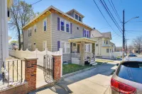 Revere Vacation Rental Near Mbta ~ 7 Mi to Boston!