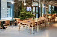 The Social Hub Glasgow - breakfast