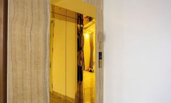 Victoria Hotel MC - by BAY LUXURY