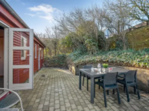 "Alpi" - 250m to the Fjord Hotels in Struer