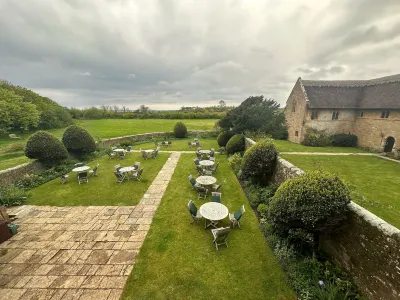 Bailiffscourt Hotel & Spa Hotel di 