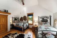 Texas Charm Texana - 15 min Walk to Main