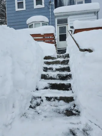 Mountain View House, 2-Minute Walk to Downtown