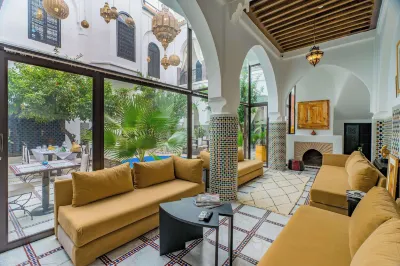RIAD DAR DIALKOUM Hoteles en Gueliz