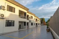 Airport Ace Villas - Villas