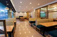 Primeluxe Hotel - breakfast