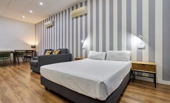 Apartamentos Margarita by Gaiarooms