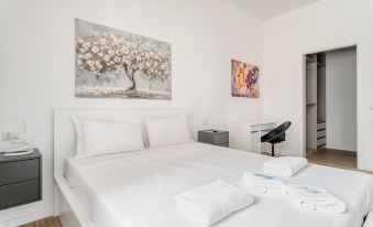 Joivy Stylish 2-Bedroom Flat Near CityLife District