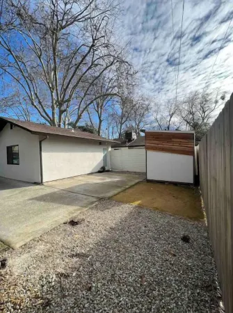 East Park Studio | Downtown Style