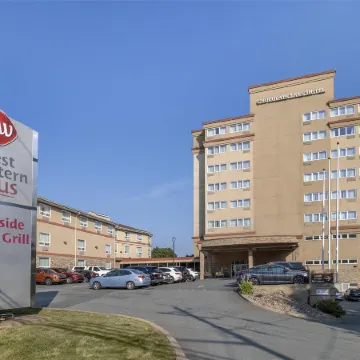 Best Western Plus Chocolate Lake Hotel