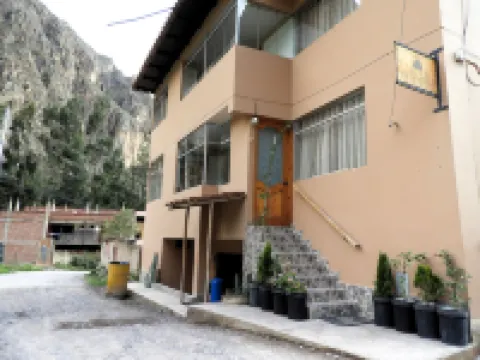 Ayllu B&B Ollantaytambo Отели в г. 