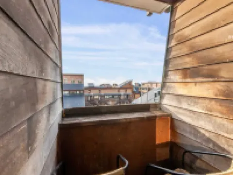 Beautiful renovated studio on Port de Deauville