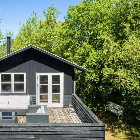 6 person holiday home in Grenaa