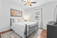 The Best of Huntsville: Mountain View & Attraction.