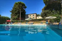 Stunning Farmhouse with Swimming Pool & Hot Tub in Umbria - 무료 와이파이