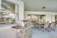 Villa Sol Mate - Waterfront Cape Coral Home! - Parkering