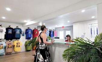The Lighthouse Resort Inn & Suites