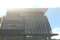 The LogBook Room and Cafe' Hotels near Laem Chabang Port