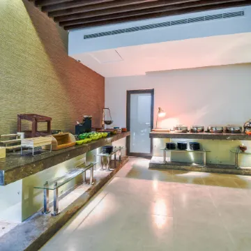 Ewaa Express Hotel - Khurais Отели рядом с достопримечательностью «Саудовский национальный музей»