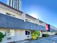Econo Lodge Motel Village Hotels near Foothills Athletic Park