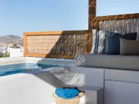 Phos Milos Hotels in Milos